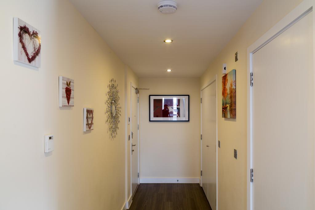 Contemporary & Homely Penthouse, 2 Mins Walk From Cambridge Station, Lift Access, Secured Gated On-Site Parking, Self Check-In, Super Fast Wifi, Terrace & Sleeps 6 Εξωτερικό φωτογραφία
